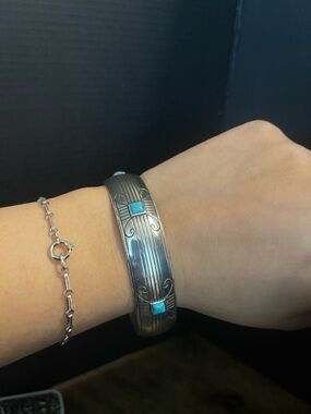 Brighton silver tone faux turquoise bangle bracelet 7.5 inch